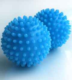 Set of 2 dryer balls are chemical and allergy free.